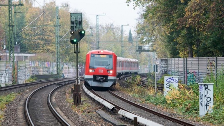 Drittes und viertes Gleis zwischen Pinneberg und Elmshorn